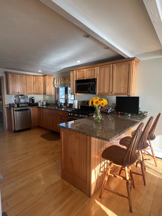 Mashpee (Popponesset) Private Cape Cod vacation rental - Fully equipped kitchen with breakfast bar