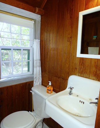 Dennisport Cape Cod vacation rental - First floor half bath.
