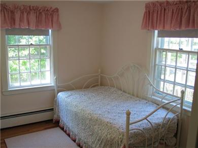 Harwichport Cape Cod vacation rental - First Floor Bedroom - Daybed with trundle