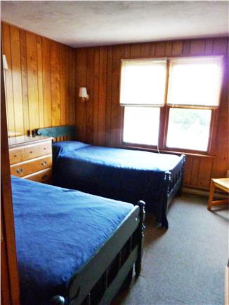 Dennis near Mayflower Beach Cape Cod vacation rental - Bedroom with 2 twin beds