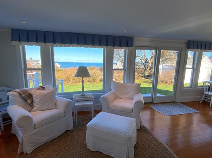 East Dennis/Sesuit Harbor Cape Cod vacation rental - Living room