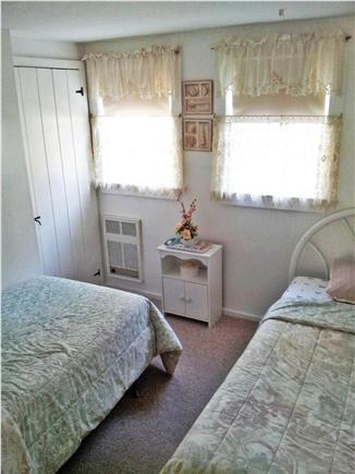 S.Yarmouth Cape Cod vacation rental - Bedroom w/ 2 Twin beds