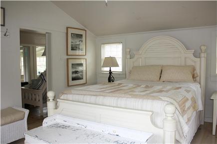 Dennis Bayside Cape Cod vacation rental - The 14x18 ft. bedroom has a new queen-sized bed