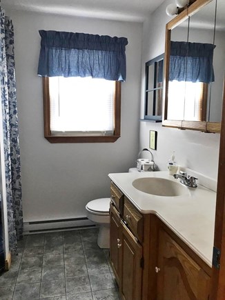 Wellfleet Cape Cod vacation rental - 1st Floor Bathroom
