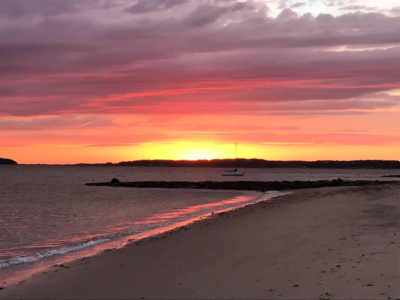 Wellfleet Vacation Rental home in Cape Cod MA 150 steps to Burton