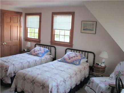Old Village, Chatham Cape Cod vacation rental - Upstairs twin bedroom