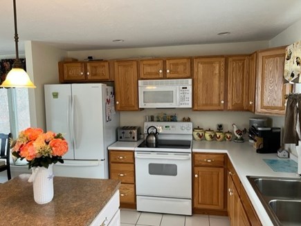 Plymouth MA vacation rental - Open design kitchen with Island seating