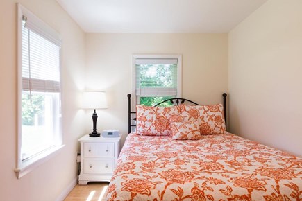 Brewster Cape Cod vacation rental - Another queen bedroom