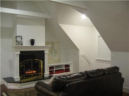 Kingston MA vacation rental - It’s easy to become a loafer while relaxing in this sofa!