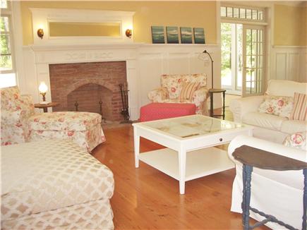 Wellfleet, Ocean Side Cape Cod vacation rental - Living Room