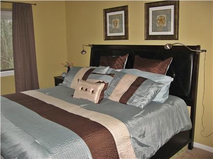 Brewster/ Ocean Edge Resort Cape Cod vacation rental - King Sized Bed in large Master Bdrm w/ Hotel quality linens & AC.