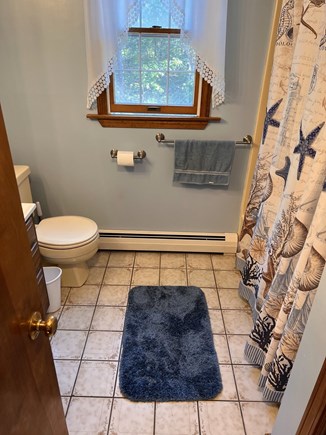 Harwich Cape Cod vacation rental - Upstairs Bathroom