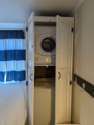 On Falmouth Harbor, Desirable  Cape Cod vacation rental - Washer Dryer