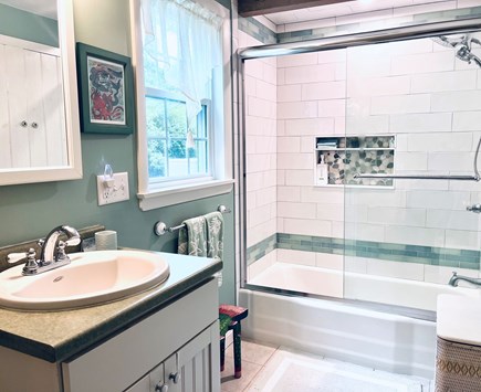 Orleans Cape Cod vacation rental - Full bath