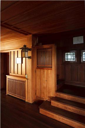 Woods Hole Cape Cod vacation rental - Hallway between east and west dining rooms