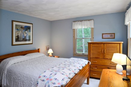 New Seabury, Fells Pond Village, New Seabur Cape Cod vacation rental - 1st Floor Master Bedroom, queen bed, full bath w/ laundry