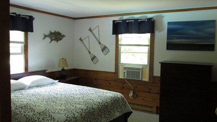 Brewster, The Highlands on Seymours Pond Cape Cod vacation rental - Bedroom (Queen Size Bed)