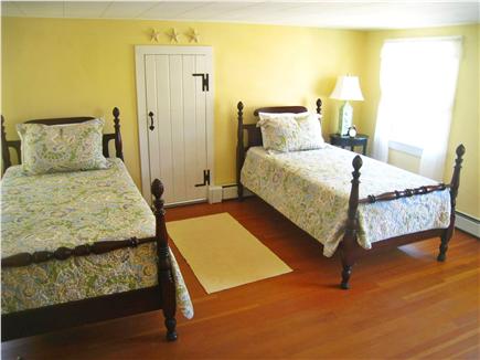 Yarmouth, Bass River Cape Cod vacation rental - Bright & sunny Twin bedroom