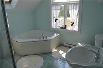 Truro Cape Cod vacation rental - Master Bath