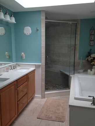 Brewster Cape Cod vacation rental - New full bath on second floor