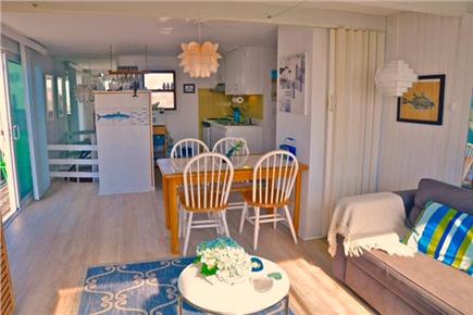 Hyannis Cape Cod vacation rental - Eating/kitchen area