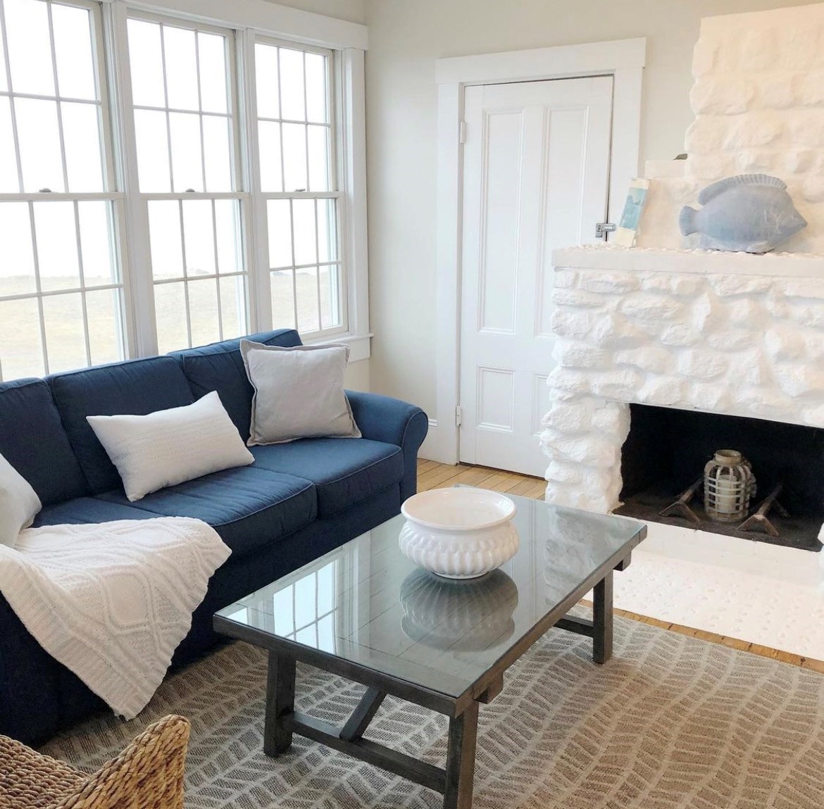 Family room with spectacular views and large TV