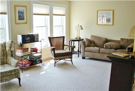 Brewster Cape Cod vacation rental - Complete view of library