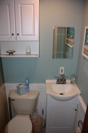 No. Eastham Cape Cod vacation rental - Half Bathroom