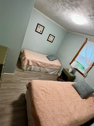 Dennisport Cape Cod vacation rental - Rear twin bedroom (2)