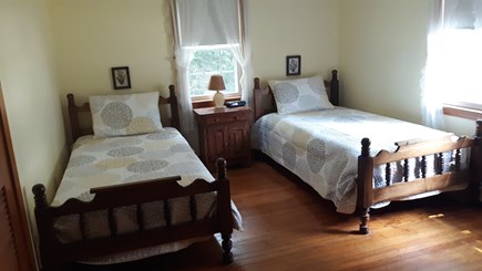 Hyannis/Centerville Cape Cod vacation rental - Front bedroom with 2 twin beds