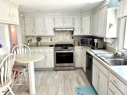 Falmouth Heights Cape Cod vacation rental - Kitchen