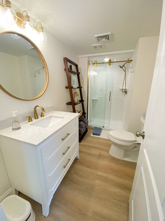 West Yarmouth Cape Cod vacation rental - Full Guest Bathroom