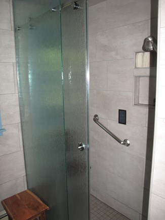 South Orleans Cape Cod vacation rental - New walking steam shower