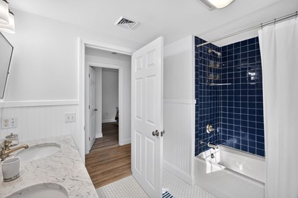 East Orleans Cape Cod vacation rental - Bathroom