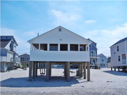 Manomet, Plymouth Manomet vacation rental - The beach is at the bottom of the stairs