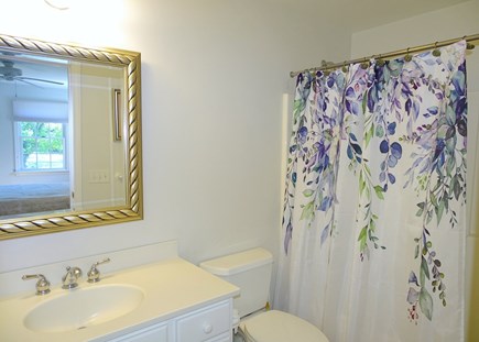 eastham Cape Cod vacation rental - Master bath with tub 