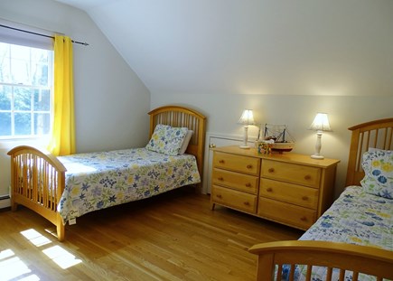 eastham Cape Cod vacation rental - Upstairs twin bedroom 