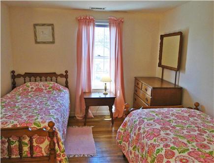 Yarmouth Cape Cod vacation rental - Twin bedroom upstairs