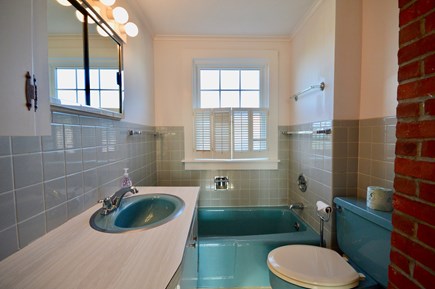 Orleans Cape Cod vacation rental - Upstairs full bathroom - tub only