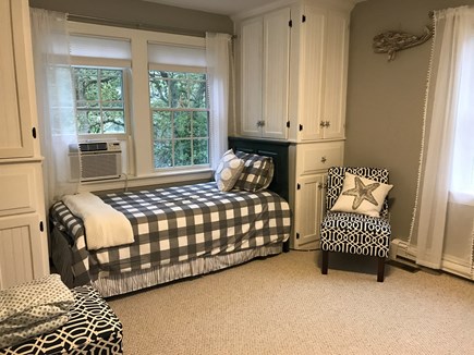 Seconsett Island, Mashpee Cape Cod vacation rental - 3rd bedroom - 2 twin beds with 2 trundle beds tucked beneath