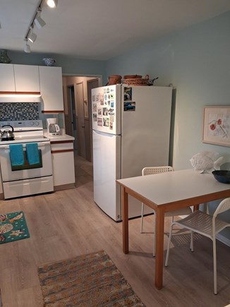 Falmouth Cape Cod vacation rental - Kitchen seating