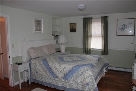 Eastham, Nauset Light - 3777 Cape Cod vacation rental - First floor queen bedroom