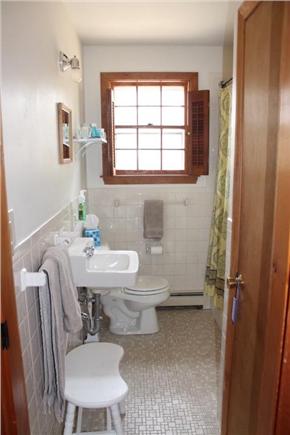 Eastham, Sunken Meadow - 3882 Cape Cod vacation rental - Full bathroom
