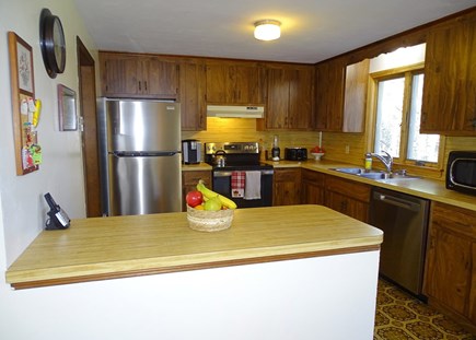 North Eastham, Herringbrook/Ma Cape Cod vacation rental - Kitchen area with breakfast seating at counter