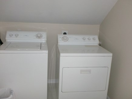 Mattapoisett  MA vacation rental - Washer & dryer in loft