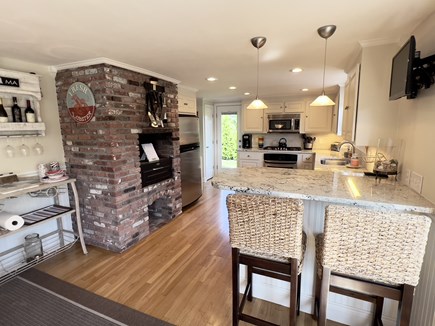 Dennis Cape Cod vacation rental - Kitchen Island