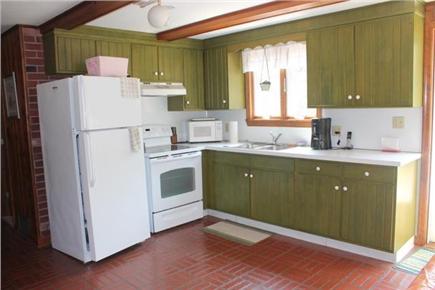Eastham, Thumpertown - 3901 Cape Cod vacation rental - Kitchen