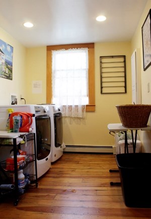 Falmouth Heights Cape Cod vacation rental - Laundry