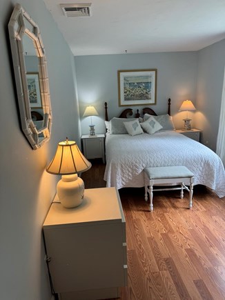 Harwichport/So Harwich, on cul Cape Cod vacation rental - Queen BR in South Wing