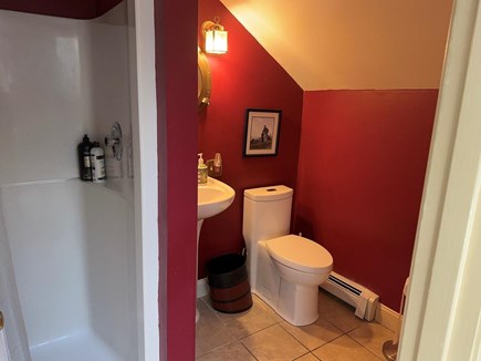 Harwichport/So Harwich, on cul Cape Cod vacation rental - Full bathroom off FR